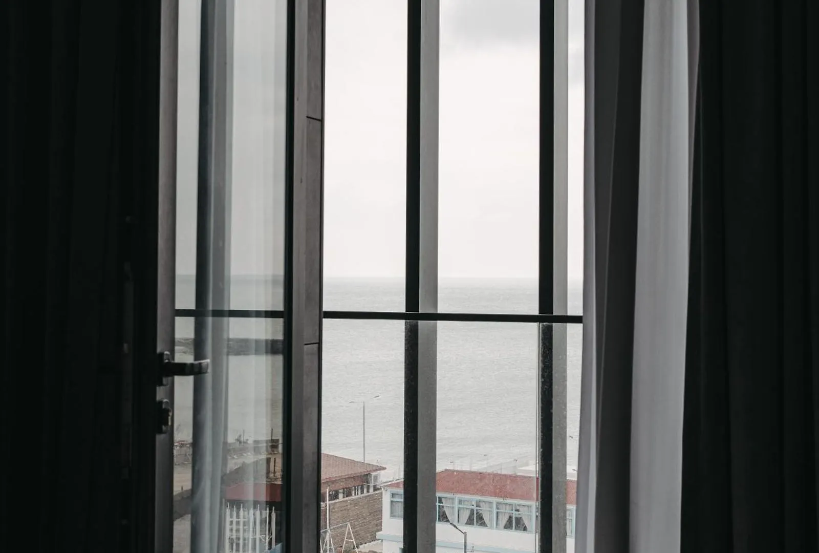 Port Marine Hotel By Hollywood Baku