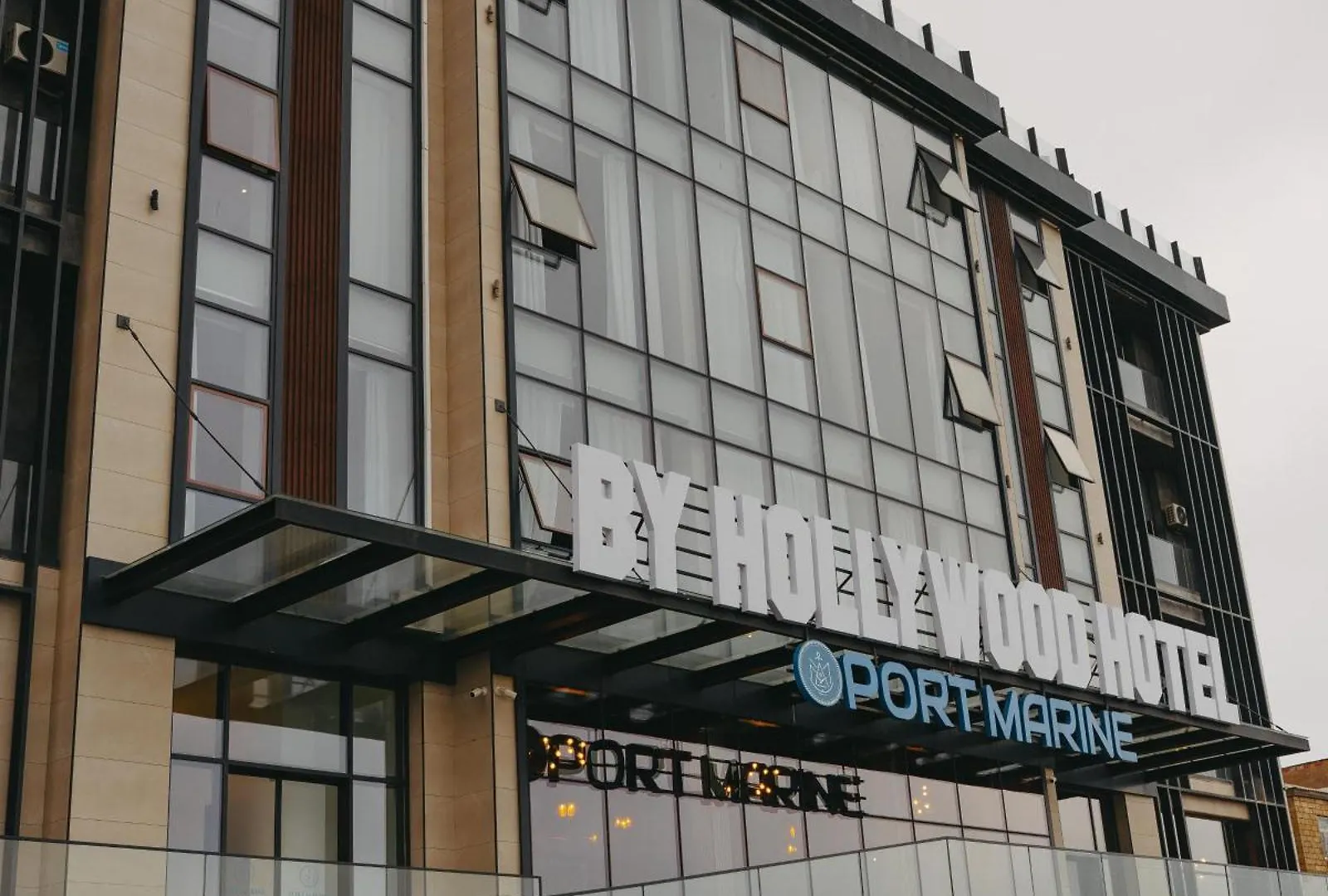 Port Marine Hotel By Hollywood Baku 5*,