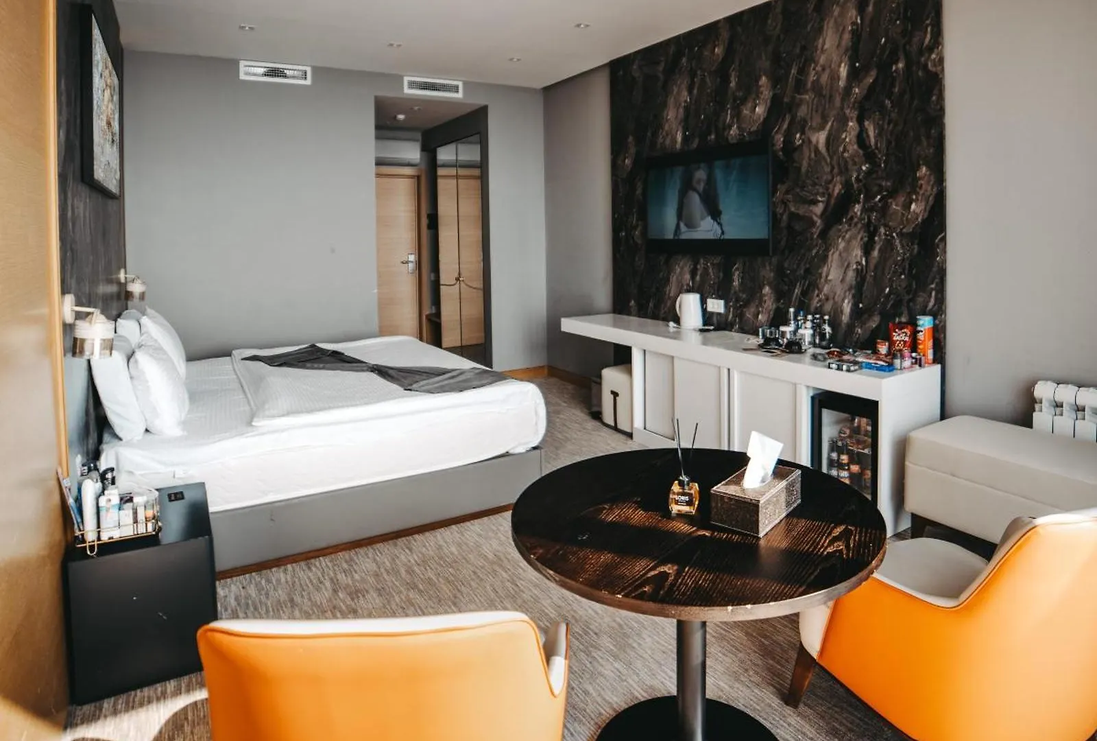 Port Marine Hotel By Hollywood Baku